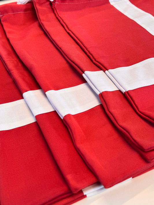 Upcycled genanvendelige gavepose - danske flag, mellem OUTLET