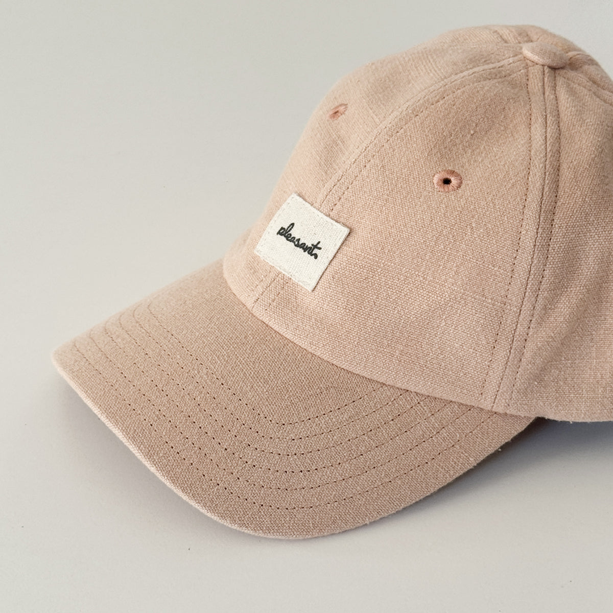 Upcycled cap, peach