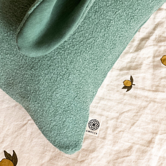 Upcycled kaninpude, 30x40cm, grøn