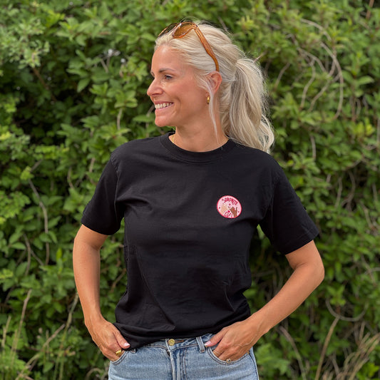 Upcyclet T-shirt, small, sort med sororitjé