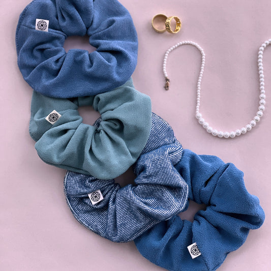Upcycled scrunchie, blå, Saga