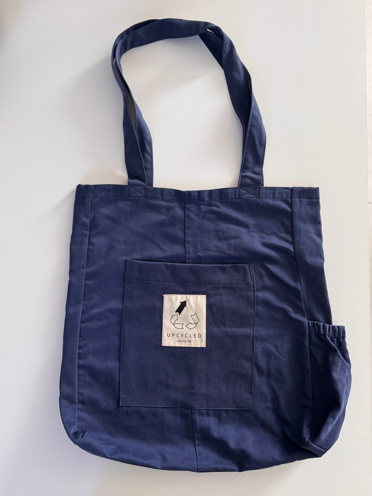 Upcycled mulepose med flaskeholder, marine blå OUTLET