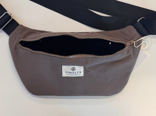 Upcycled skuldertaske, lille, lysebrun OUTLET