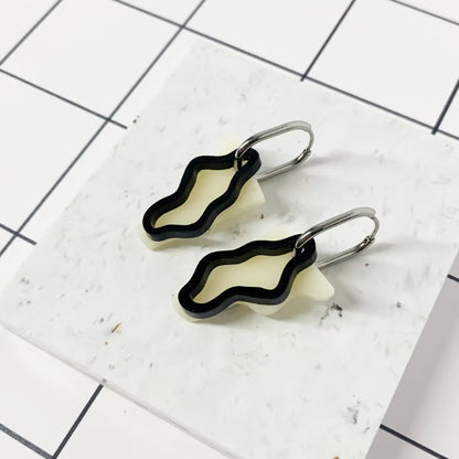 Recycled øreringe i akryl, Shape & Line