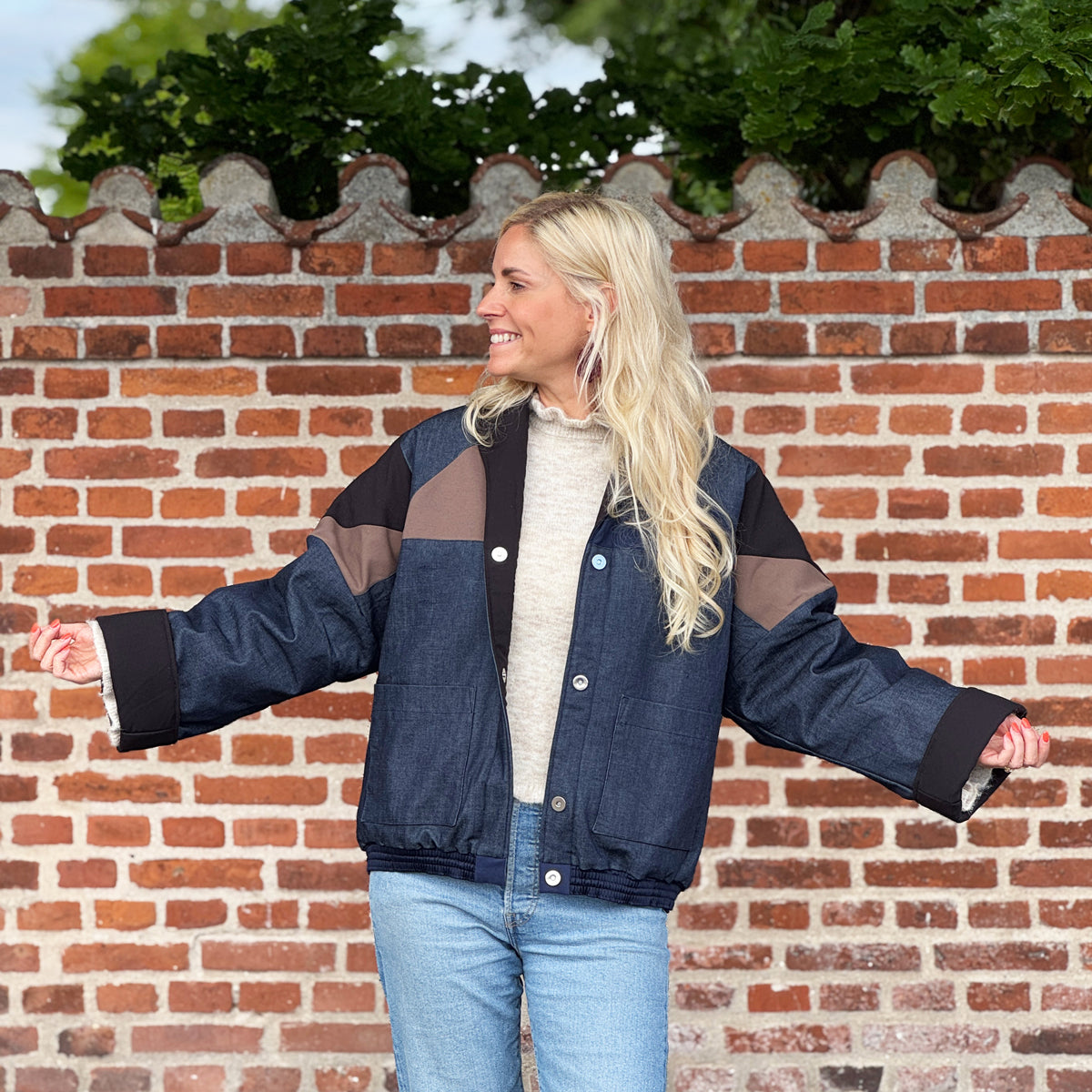 Upcycled Patchwork Jakke, Denim, One-size - 'Perlemørke'