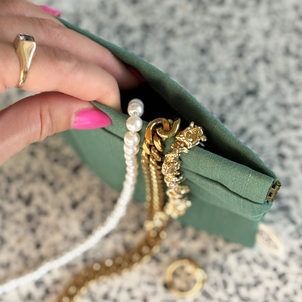 Upcycled smykkepose, grøn