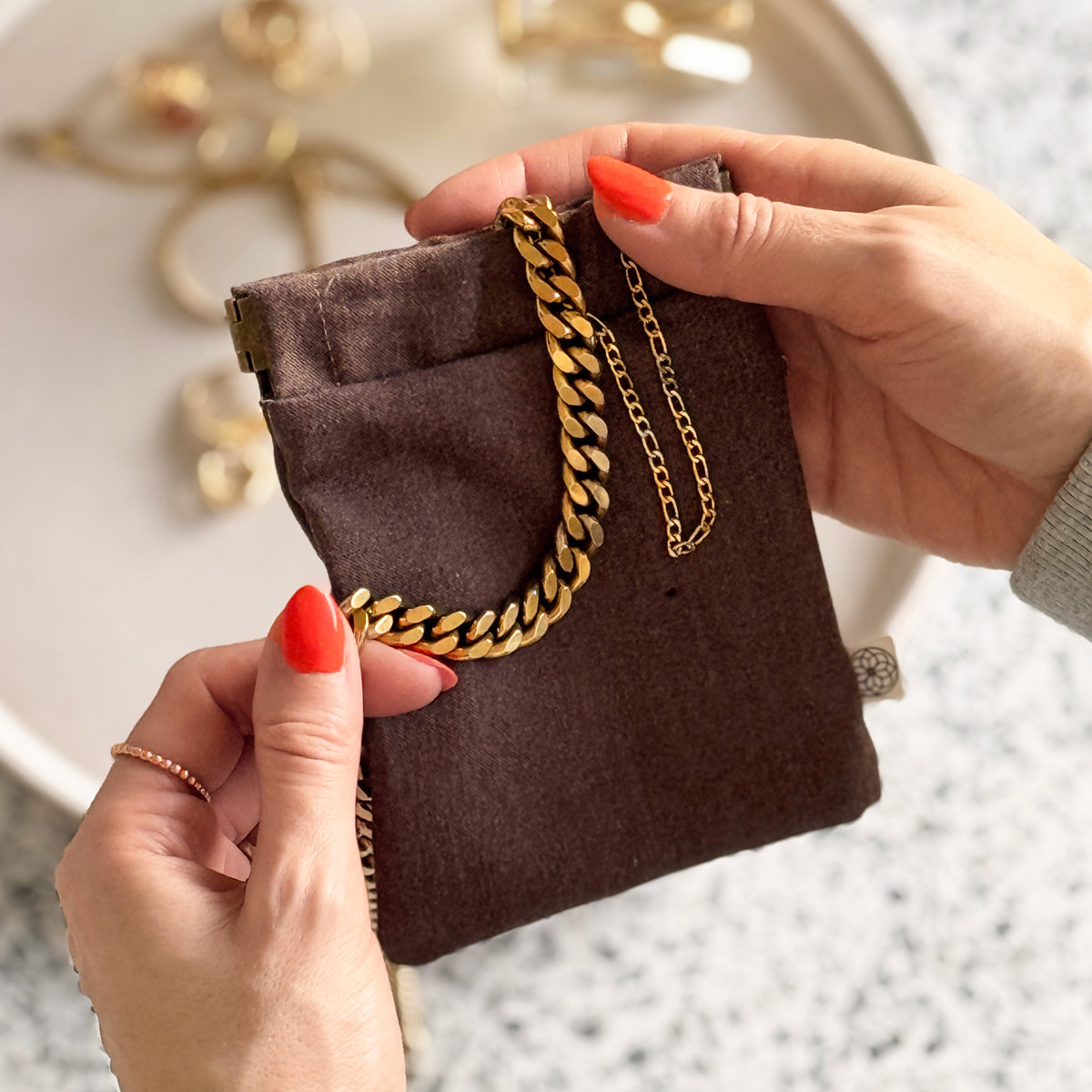 Upcycled smykkepose, brun