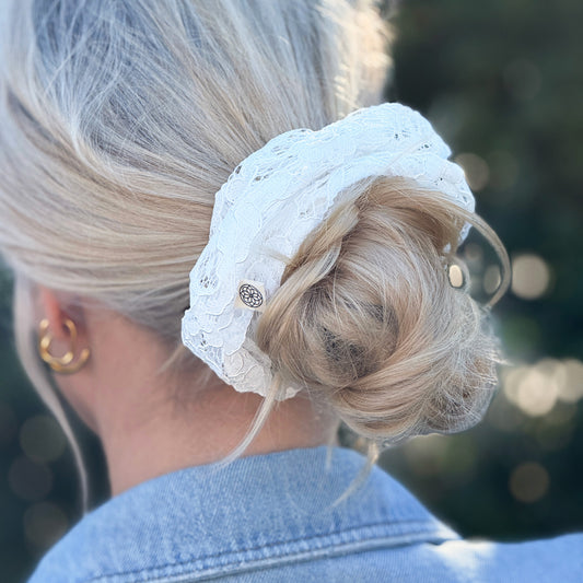 Upcycled scrunchie, blonde