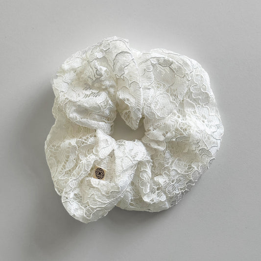 Upcycled scrunchie, blonde