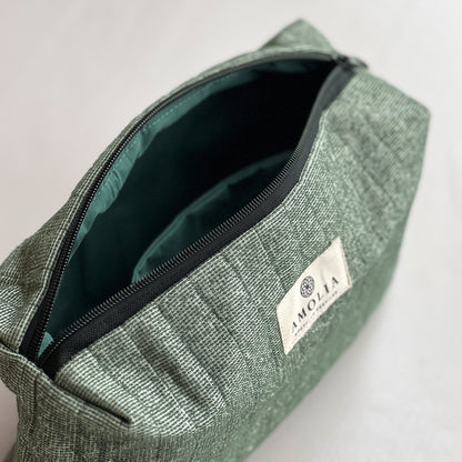 Upcycled toilettaske, lille, skovgrøn, Ella