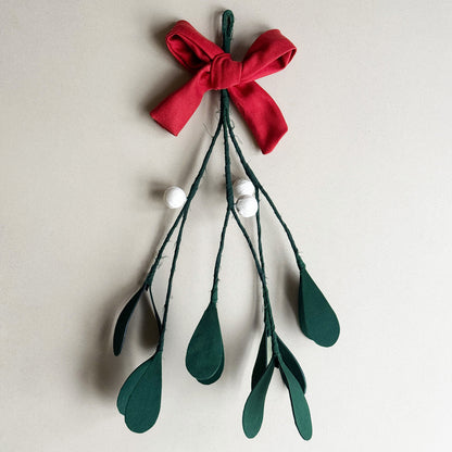 Upcycled misteltendekoration, stor