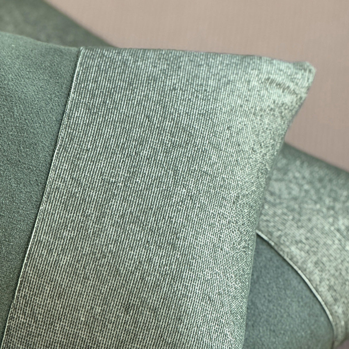 Upcycled pudebetræk, 50x50cm, skovgrøn, Saga