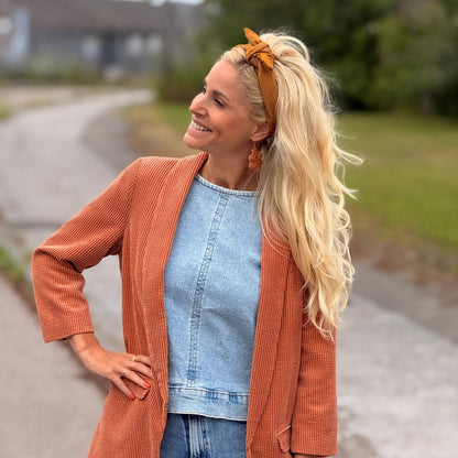 Upcycled øreringe, blomst, brændt orange