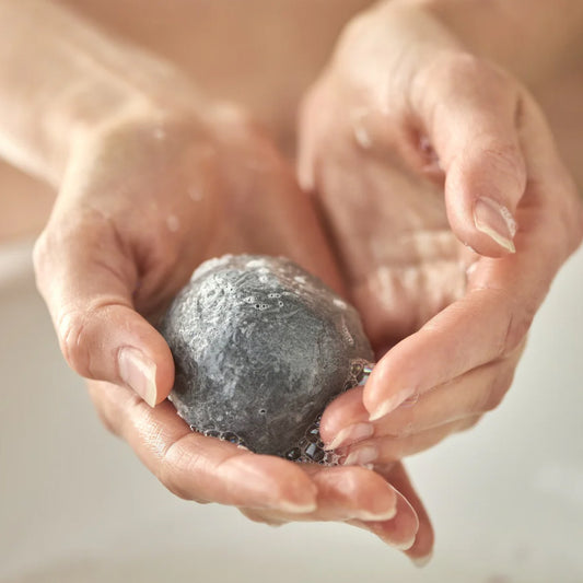 Active charcoal shampoo bar