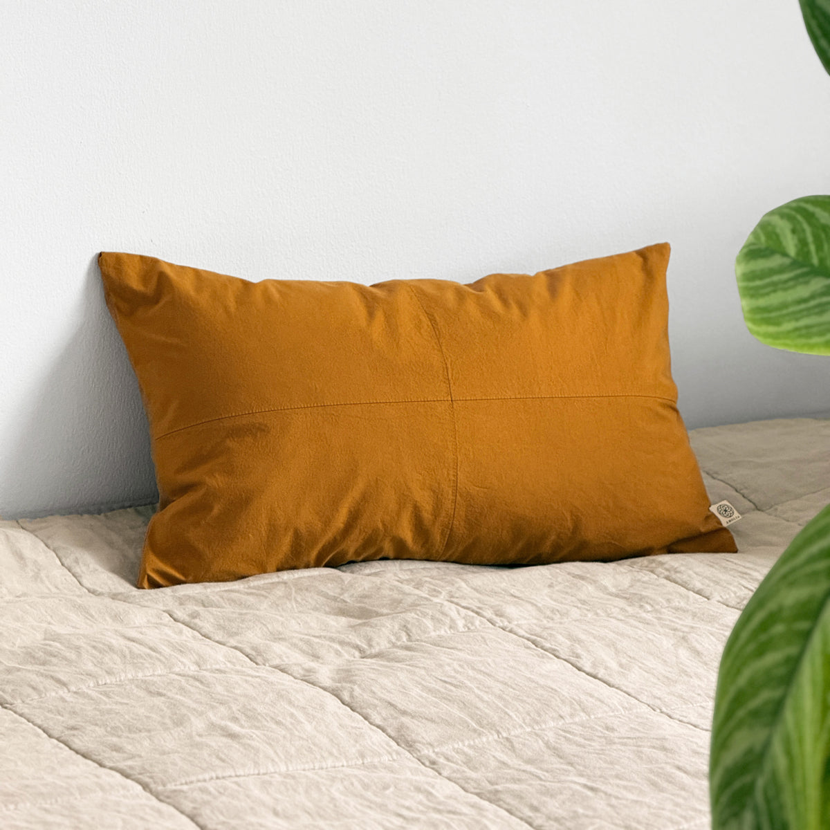 Upcycled pudebetræk, 30x50cm, brændt orange, Emily