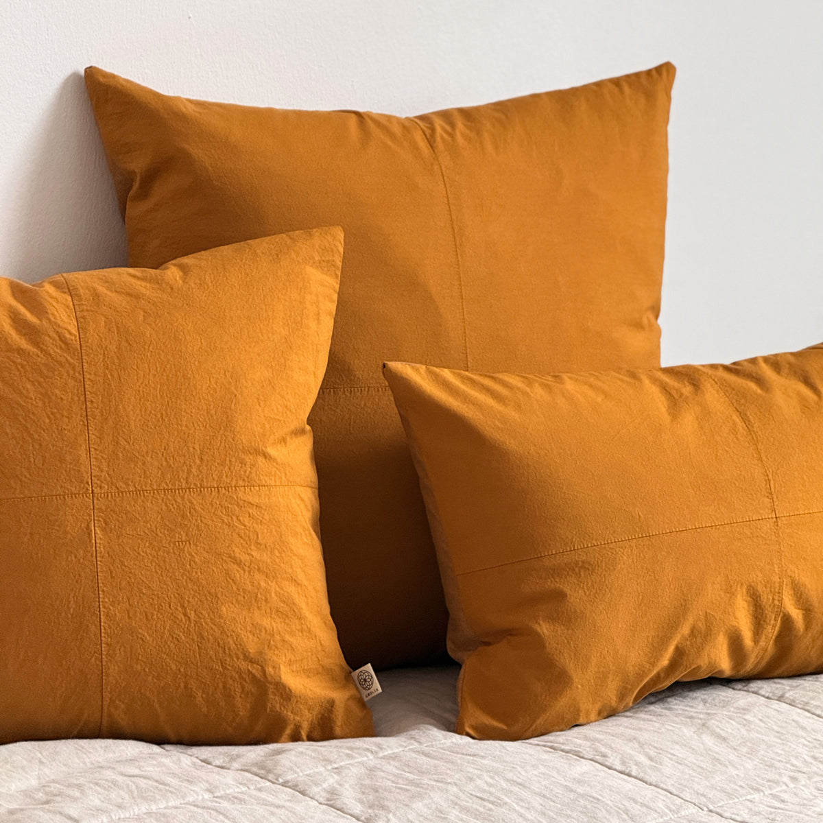 Upcycled pudebetræk, 30x50cm, brændt orange, Emily