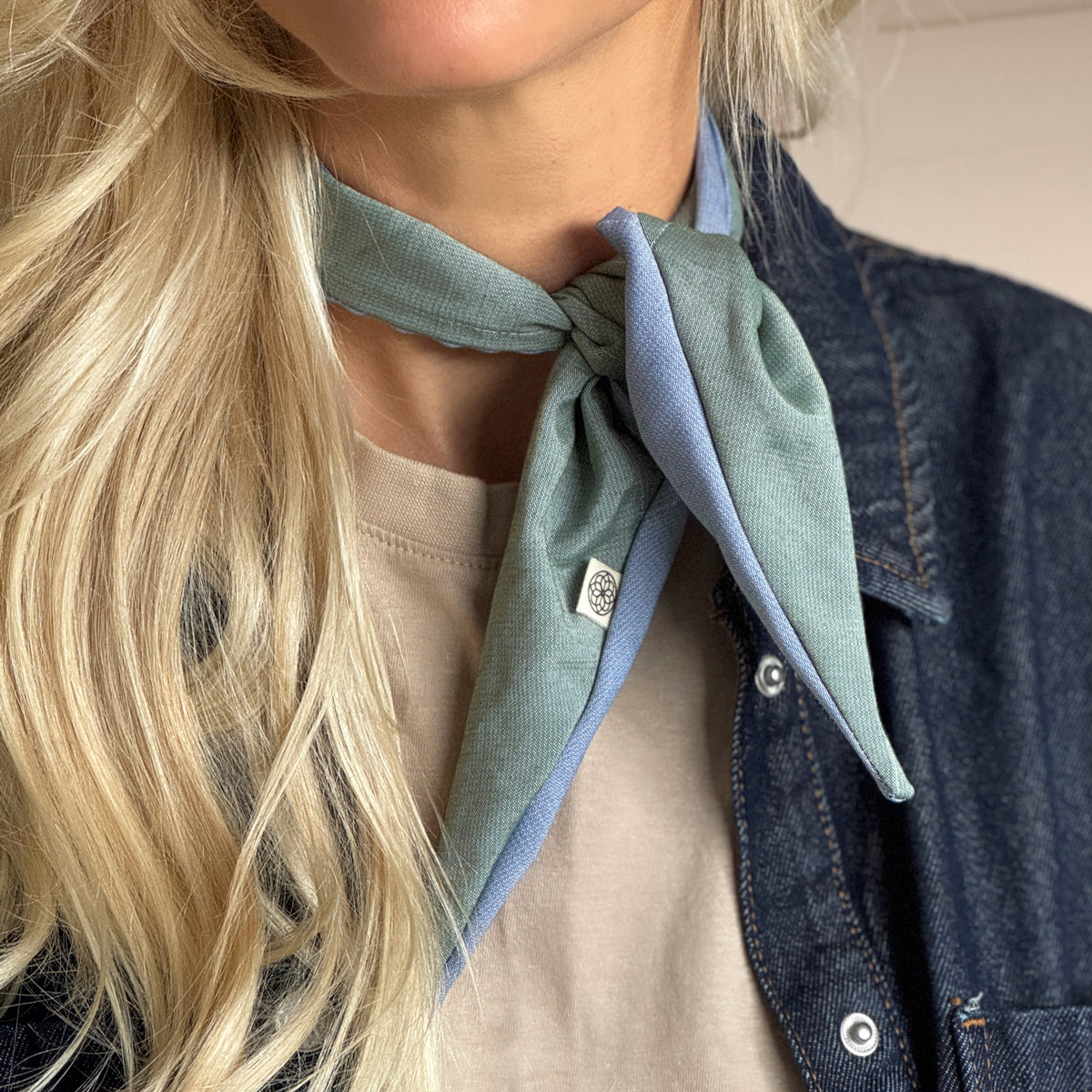 Upcycled scalf, blue/green