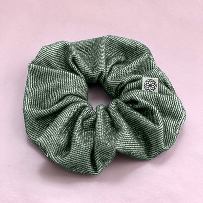 Upcycled scrunchie, skovgrøn, Saga