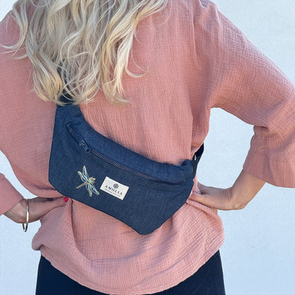Upcycled skuldertaske, lille, denim med guldsmed - unik udgave