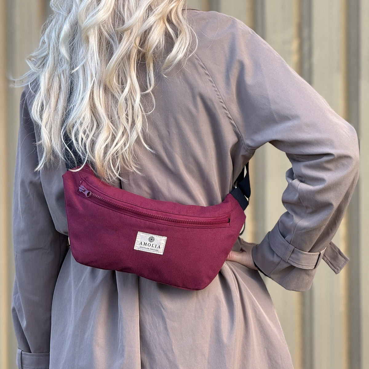 Upcycled shoulder bag, small, dark red