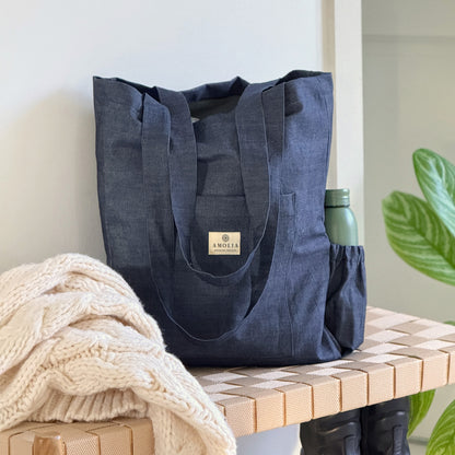 Upcycled mulepose med flaskeholder, blå denim dead stock tekstil