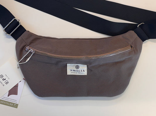 Upcycled skuldertaske, lille, lysebrun OUTLET
