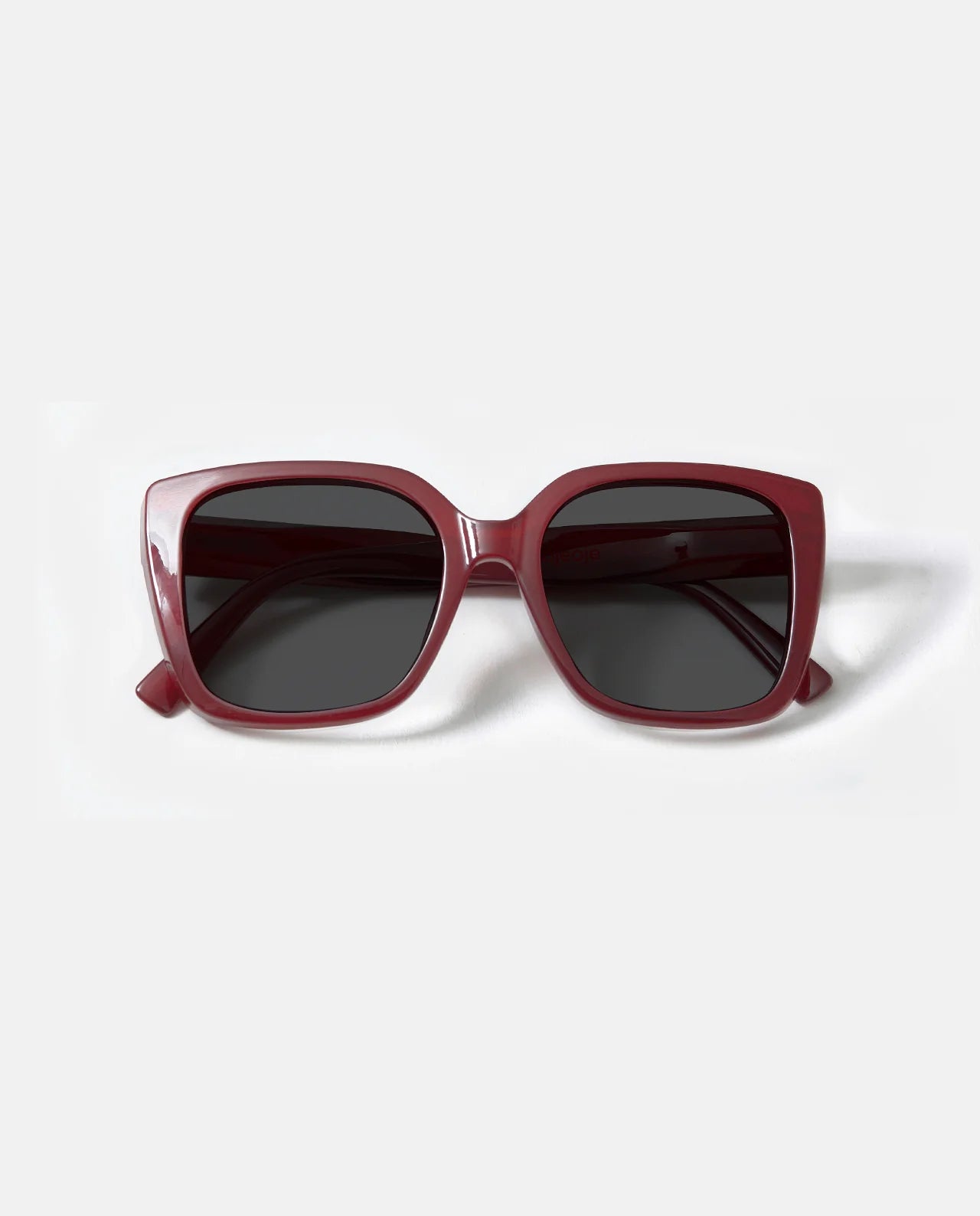 Recycled sunglasses I, Dark Red