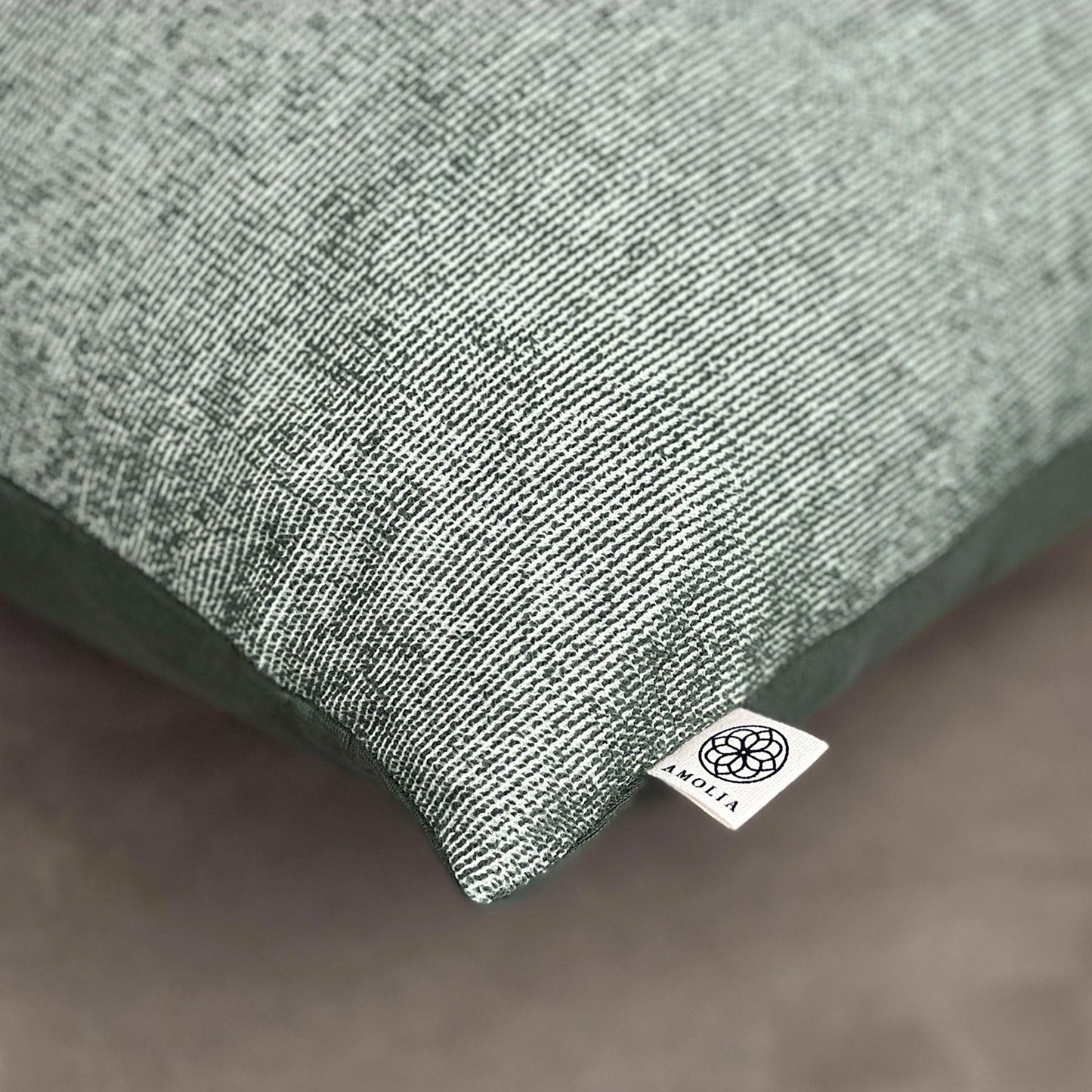Amolia-upcycled-cushion-cover-green-50&#215;50-saga-2